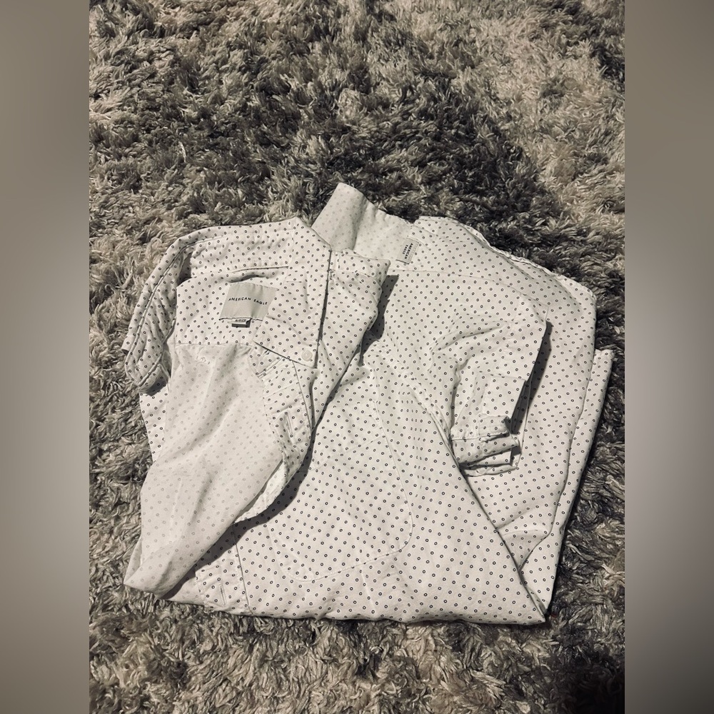 american eagle short sleeve button up 
size small 
light blue